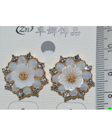 серьги (07-53) белый 1шт.