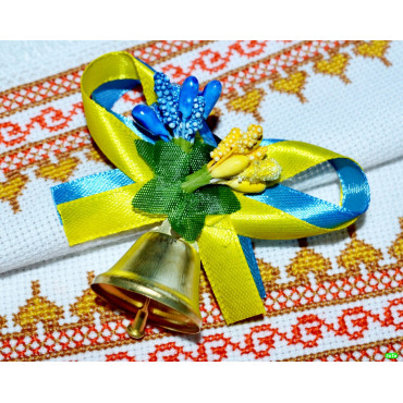 Брошка для выпускников (01-09) 2шт.